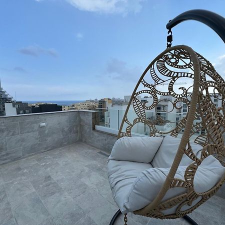 Balcony Hotel Saint Julian's Exterior photo